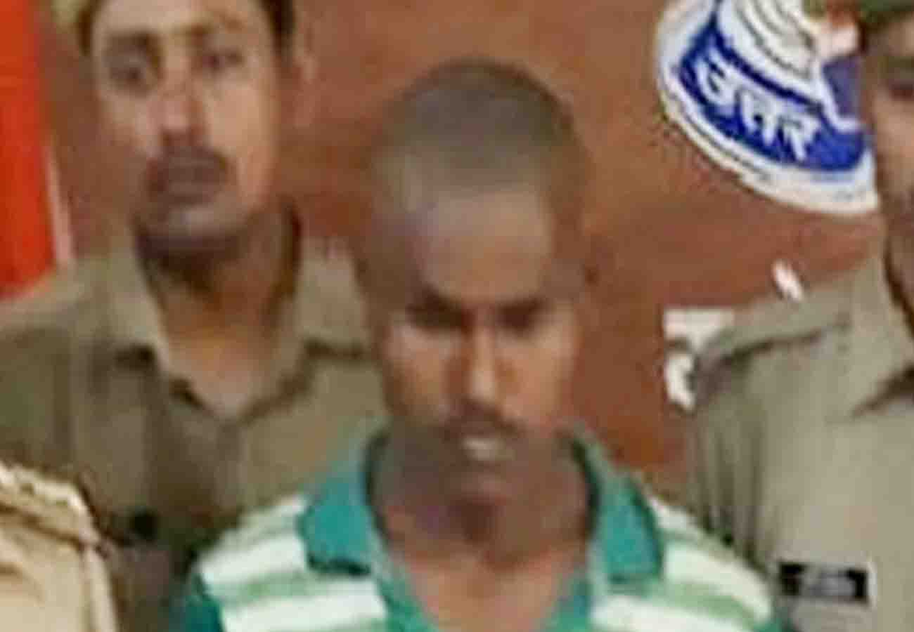 son murdered his mother for money in mahoba