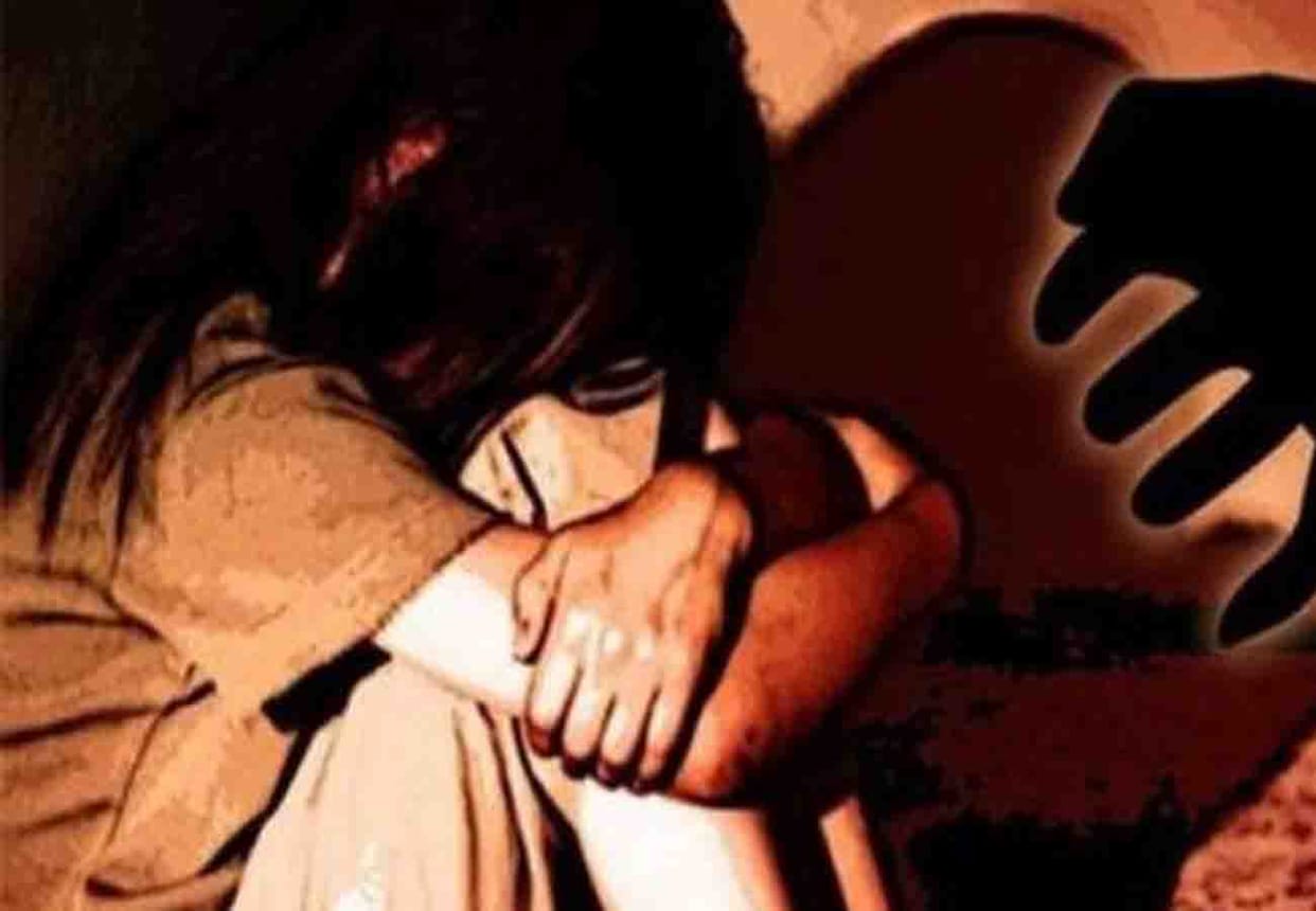 man misdeeded with five years old girl in auraiya