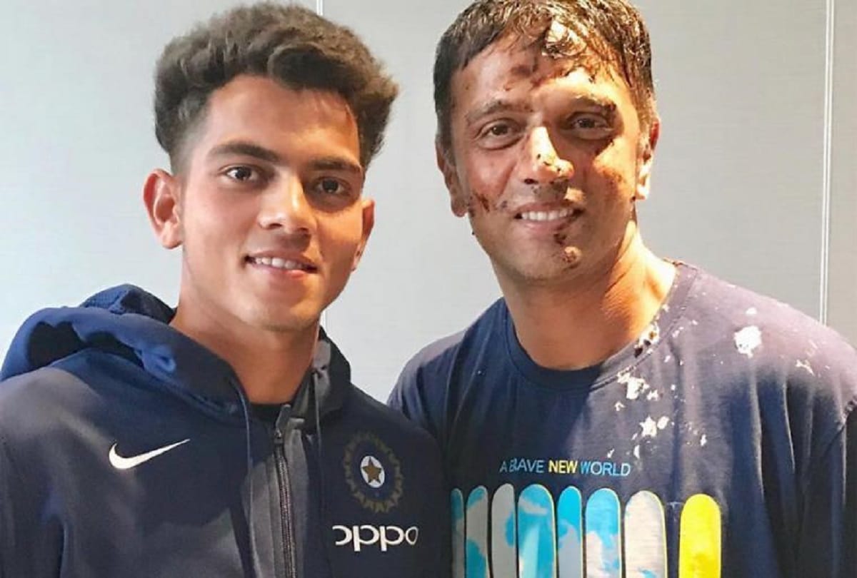 Rahul Dravid supported injured bowler Kamlesh Nagarkoti