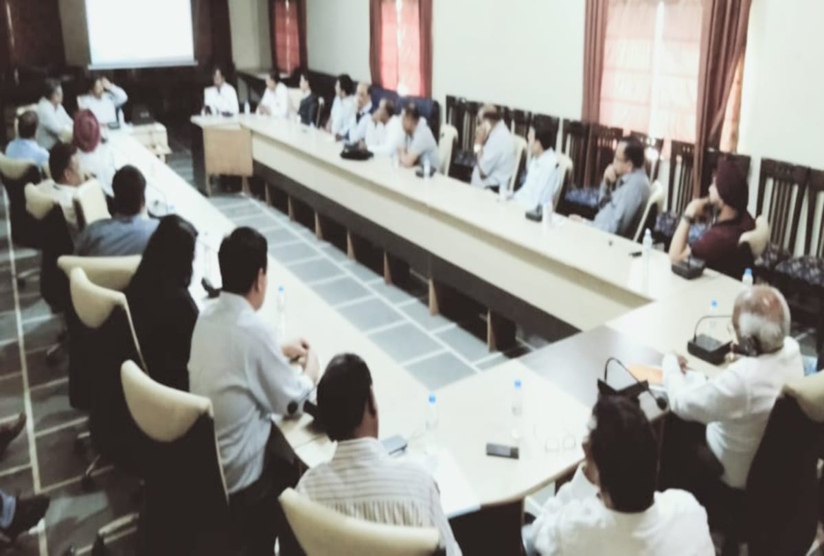 rail spares parts Industries may be established in paonta: Lokesh