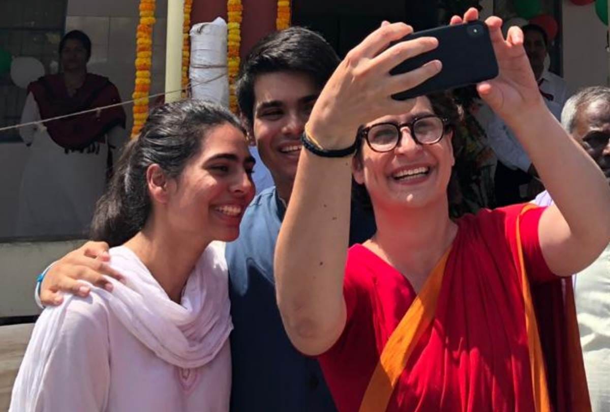 lok sabha election 2019 : raihan and miraya vadra shines in uncle rahul gandhi's road show in amethi
