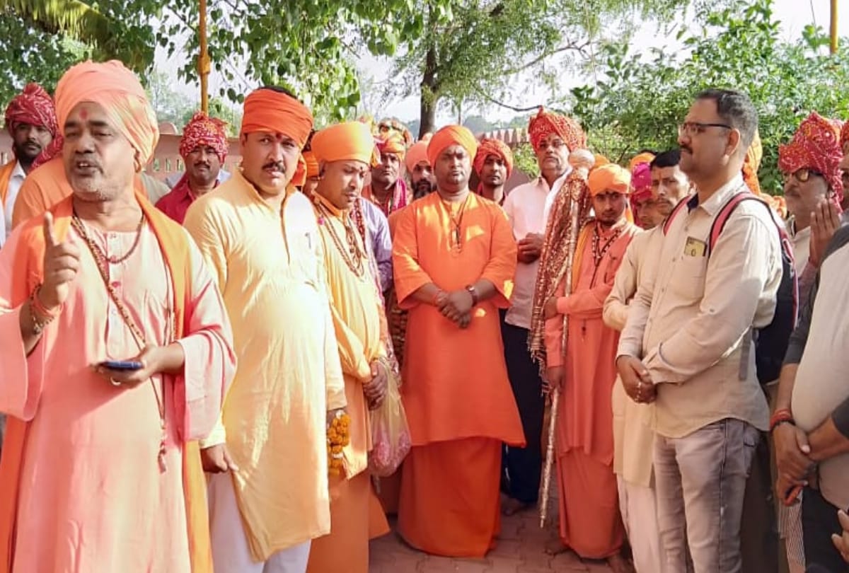 sobha yatra of peer ratan nath in balrampur