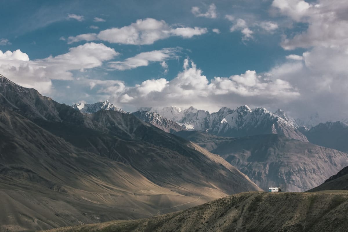पर्यटकों की पहली पसंद बन गया है ये छोटा सा हिल स्टेशन, दिल्ली से है सिर्फ 4  घंटे की दूरी - Shoghi Himachal Pradesh Is New Best Hill Station To Explore  2019