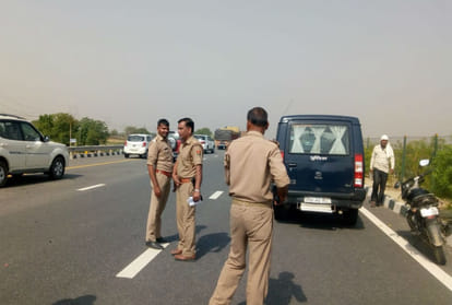 8 people dies in car accident on Agra Lucknow expressway