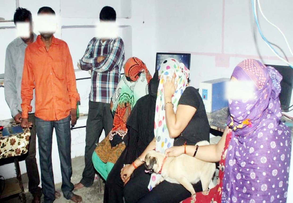 police caught prostitution racket in kanpur