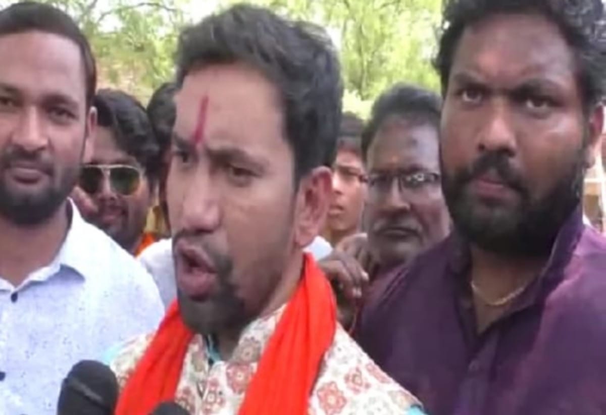 Lok sabha election 2019 Nirahua hide fact in nomination form