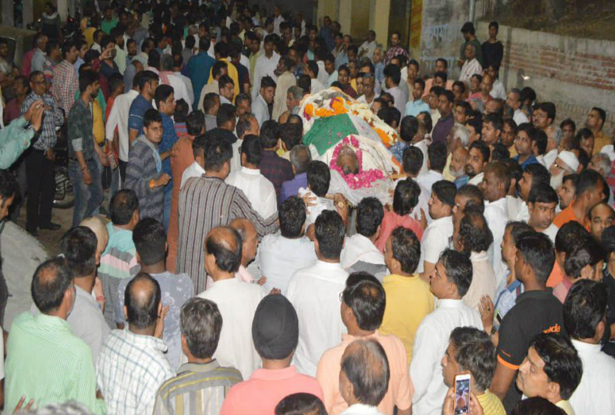 funeral of BJP MLA Jagan Prasad Garg in agra