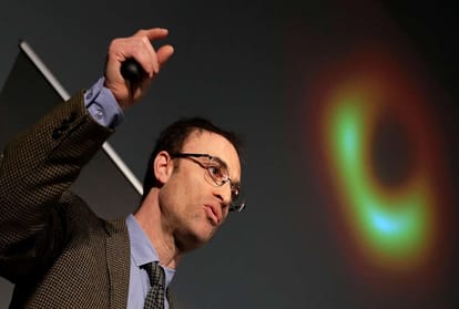 How first Black hole picture clicked, which had been waiting for years