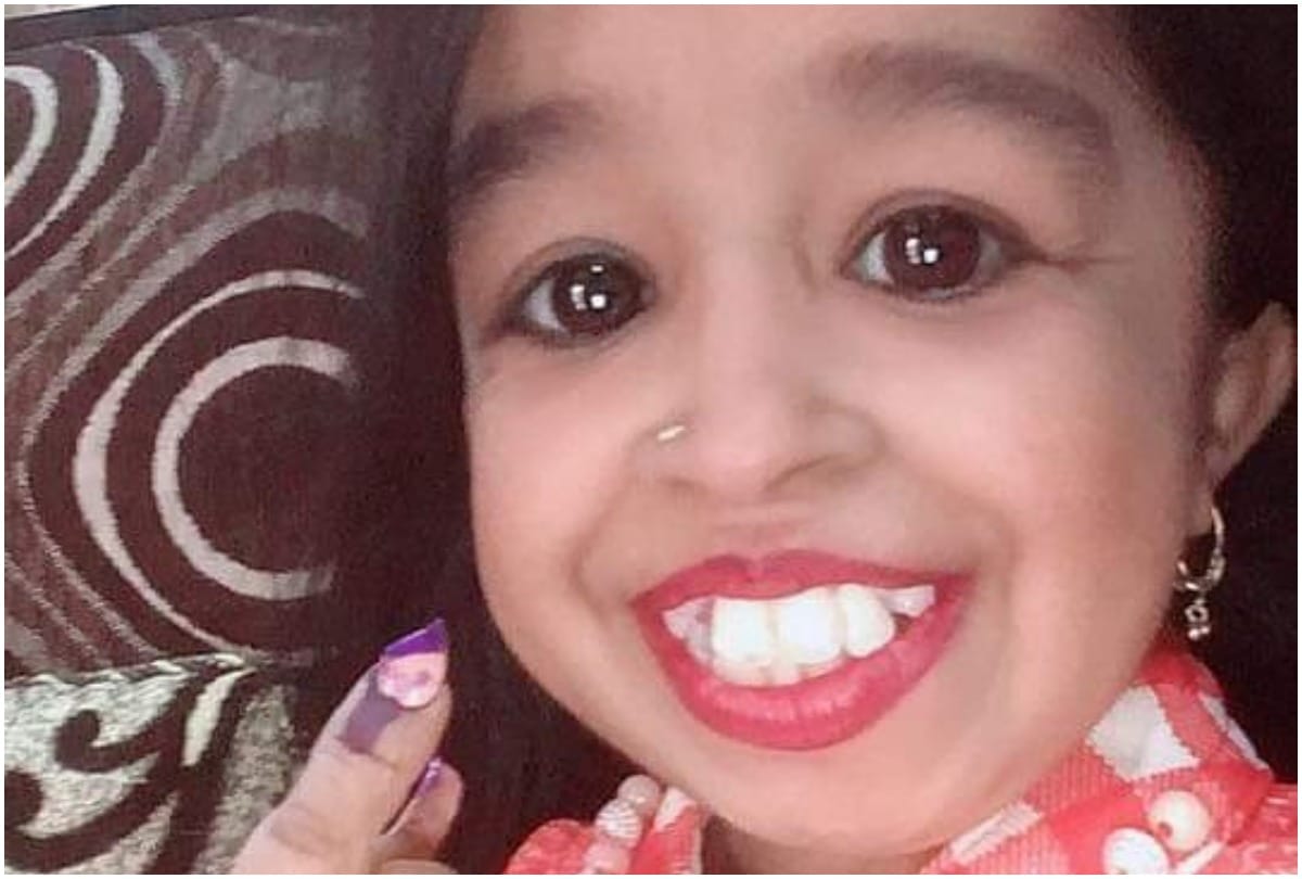 Lok Sabha Chunav 2019: Worlds smallest women cast her vote in Nagpur