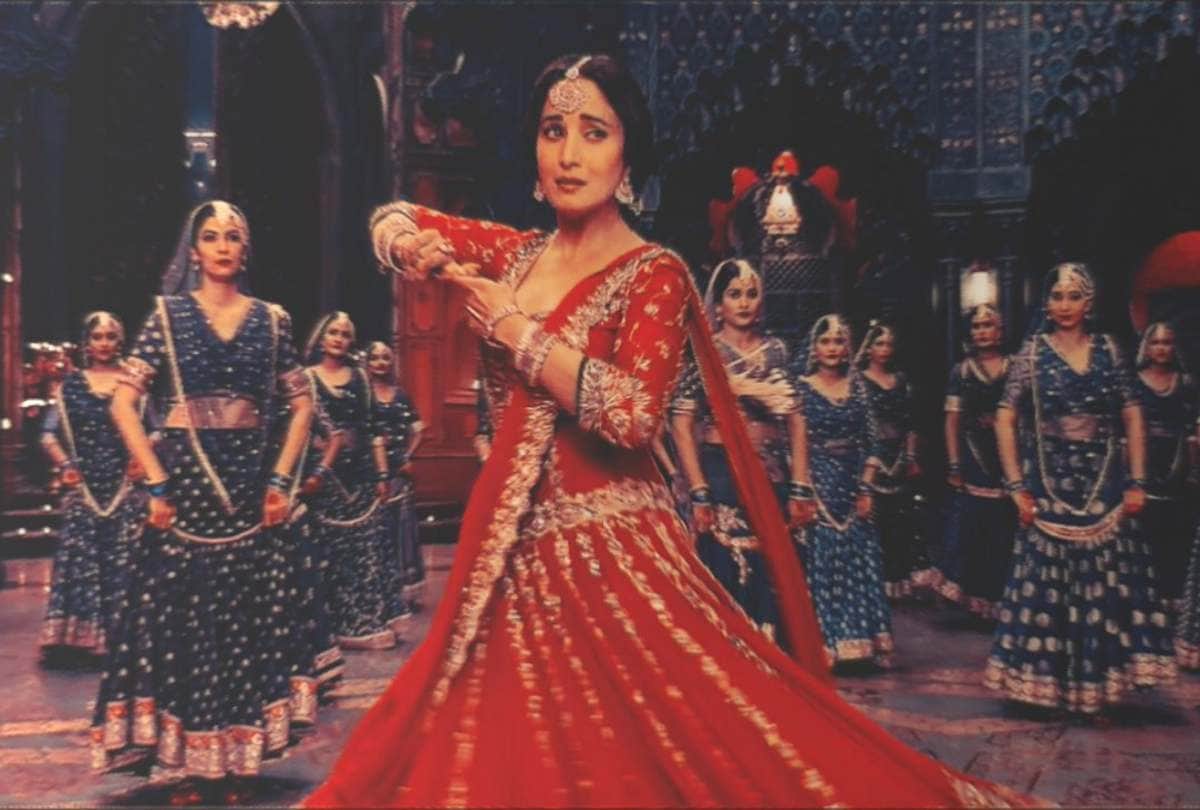 madhuri dixit song tabah ho gaye from kalank social media user highly disappointed