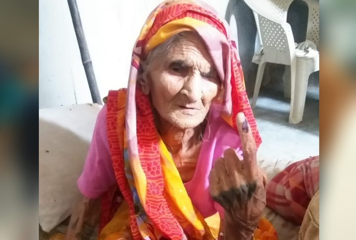 lok sabha elections 2019 photos of senior citizens casting votes one is 107 year old
