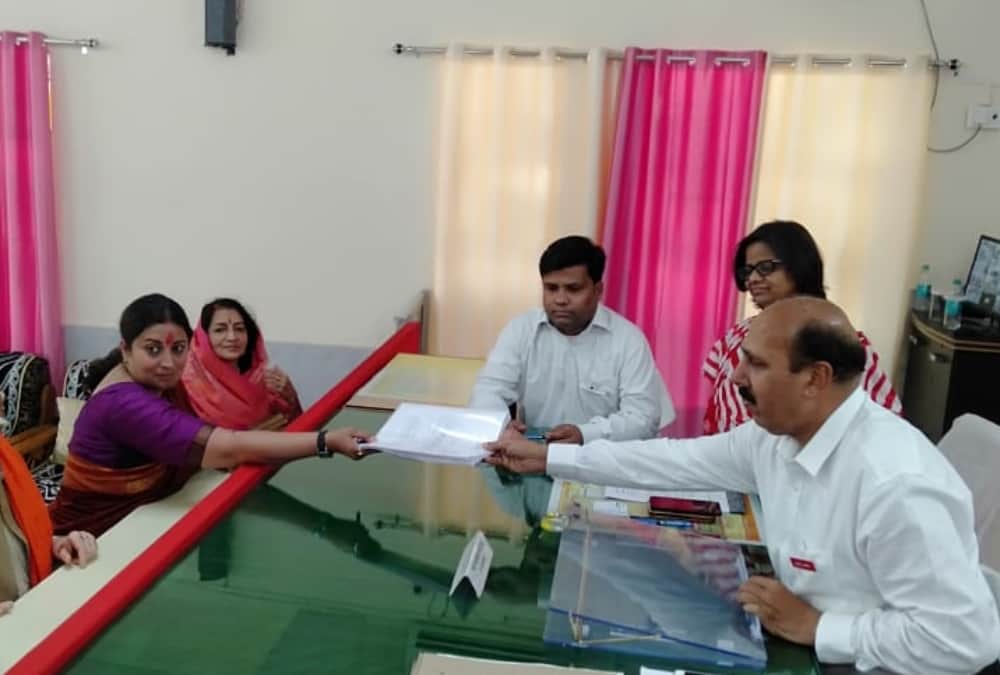 Lok sabha elections 2019 big differences in smriti irani early and now nomination will surprise you
