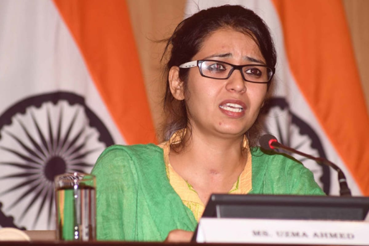 Daughter of india which was rescued from Pakistan makes fresh start by opening parlour