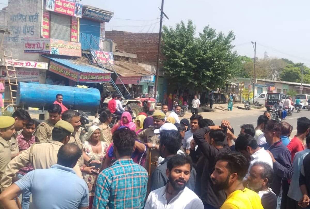 lok sabha elections 2019 in loni scheduled cast voters blaim not allow to vote by bjp mla supporter