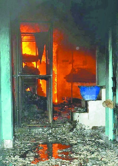 Ground Fire, Family Saved in Four Floor Building