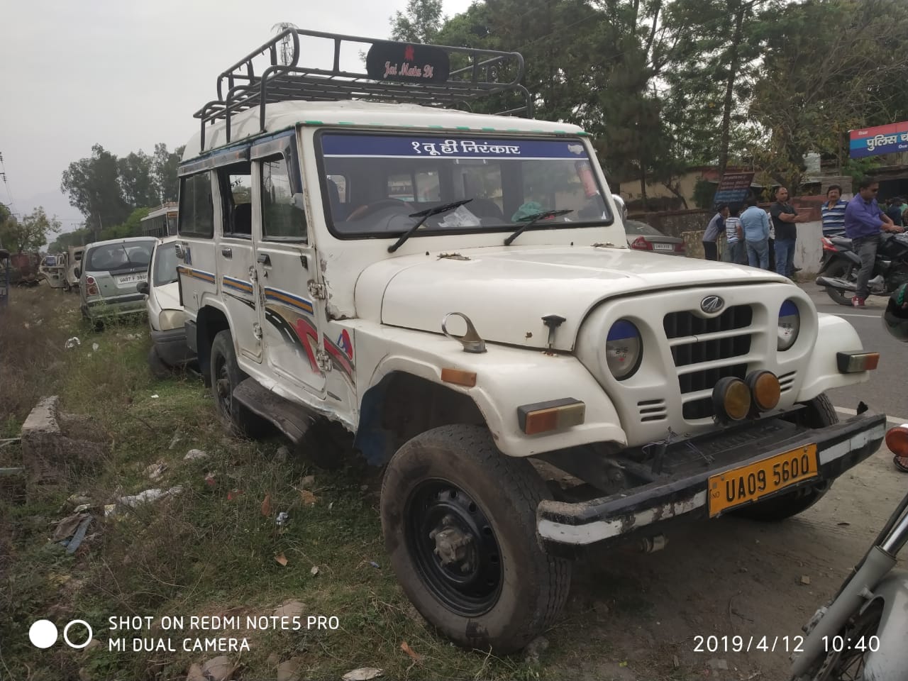 bike and max accident in vikasnagar dehradun one student died