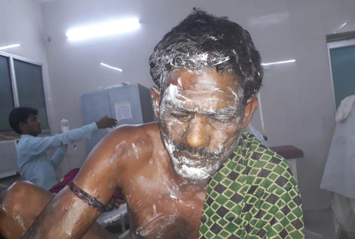 acid attack on couple sleeping outside home in bahraich