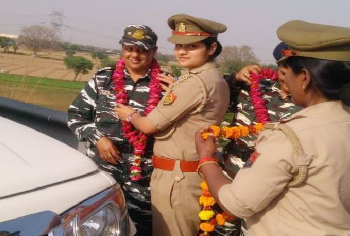 crpf women platoon come agra for lok sabha elections 2019