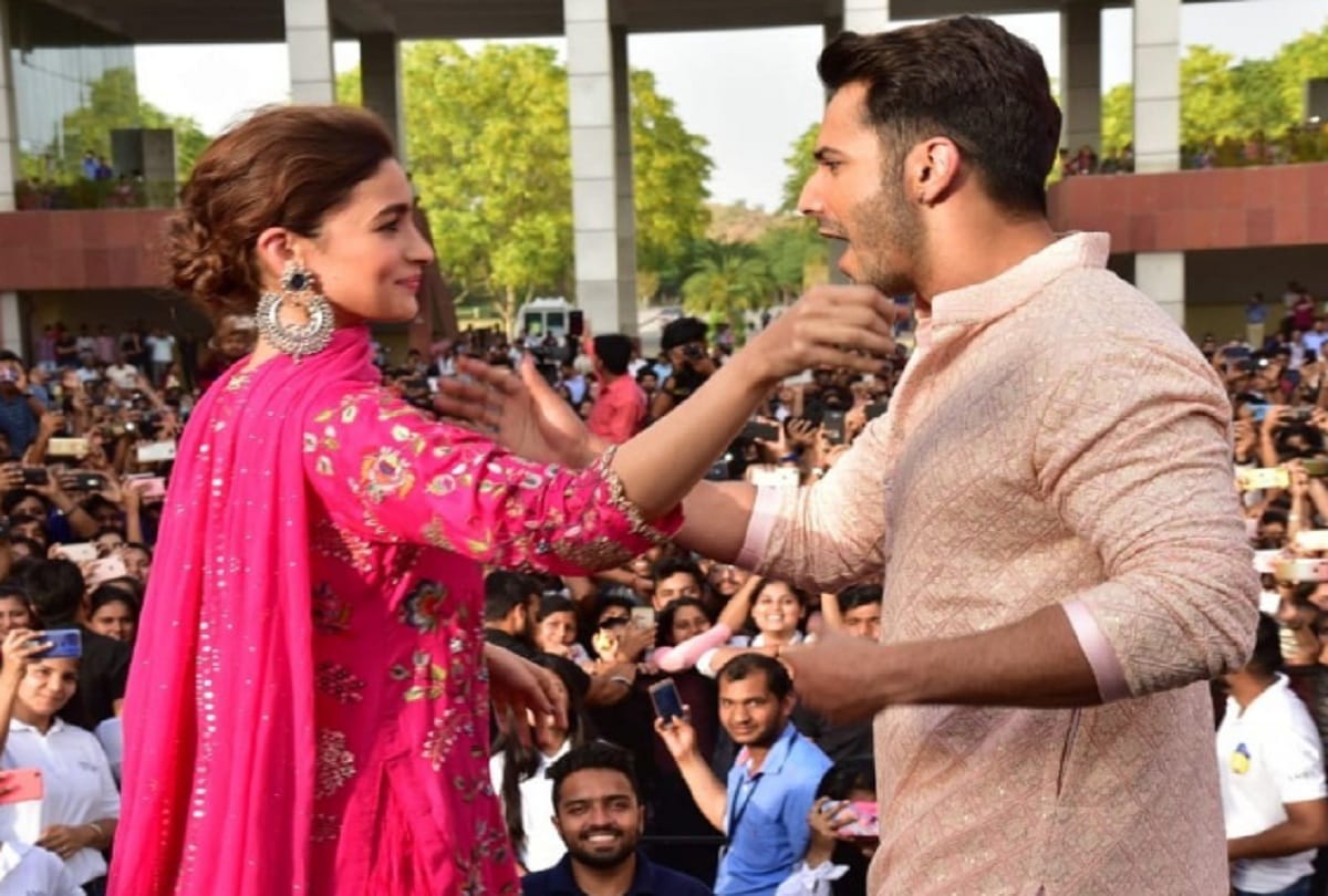 Alia Bhatt Varun Dhawan Kalank film promotion in Jaipur picture viral on social media