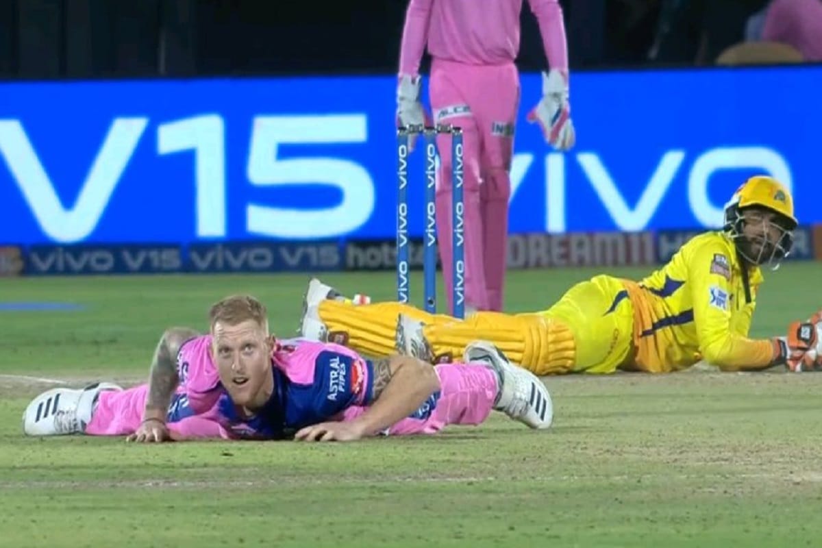 ravinder jadeja hits massive six on ben stokes ball in last over