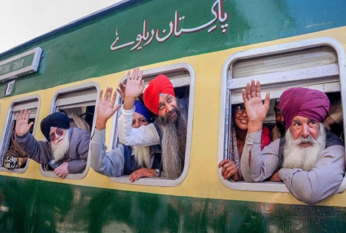 Over 2,200 Sikh pilgrims arrive in Pakistan to celebrate Baisakhi Festival