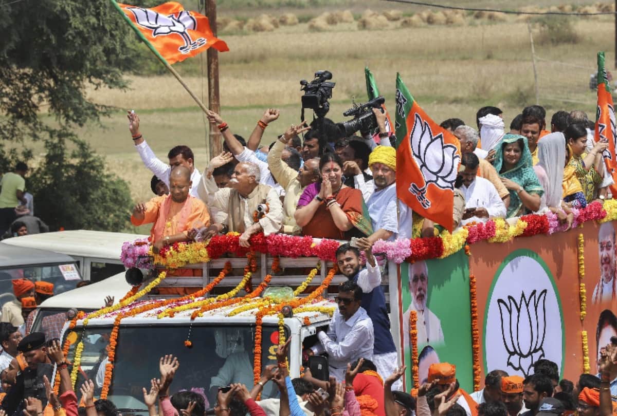 Lok sabha elections 2019 big differences in smriti irani early and now nomination will surprise you