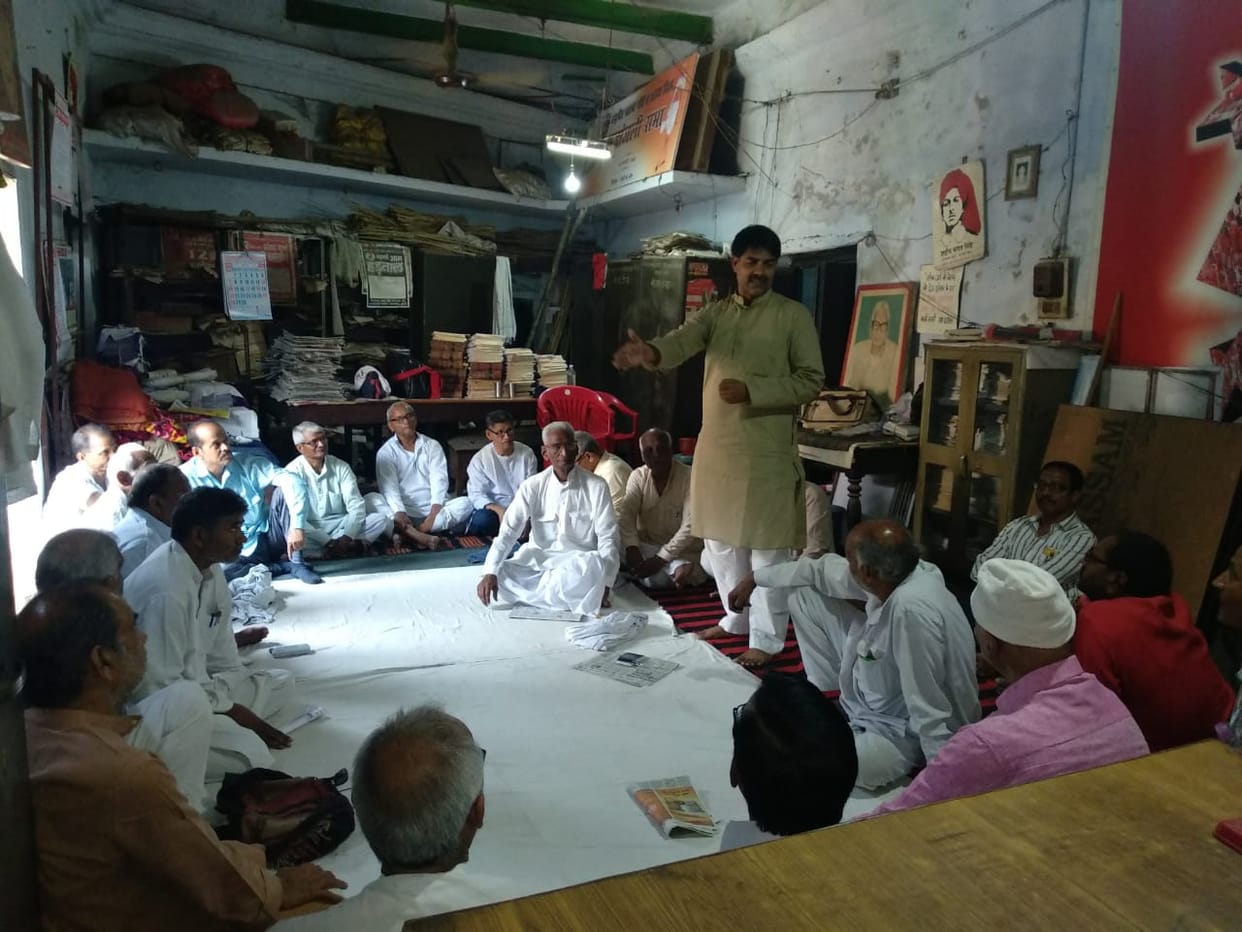 Many parties stand candidate against narendra modi in loksabha election 2019