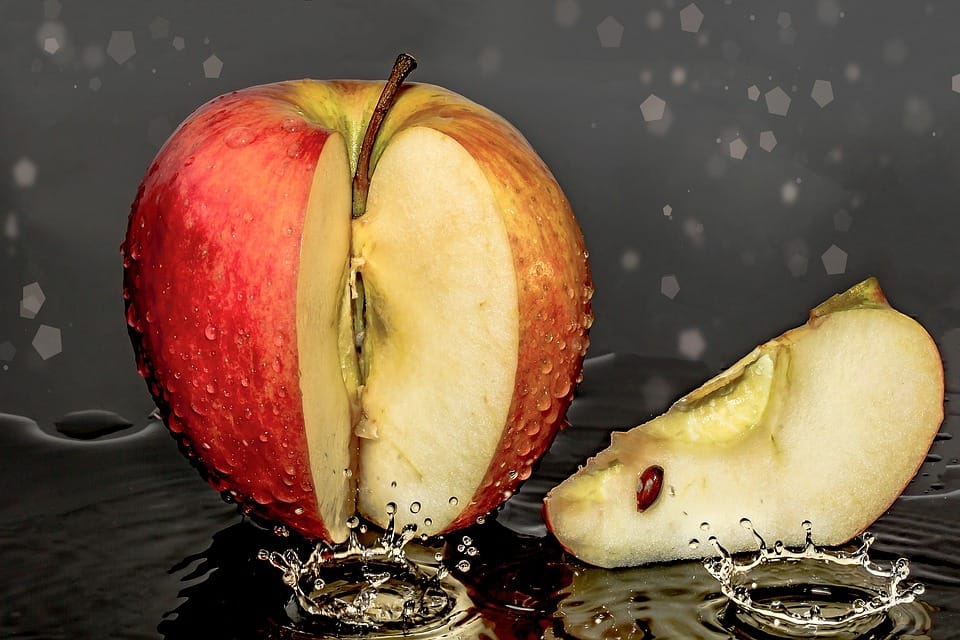 how to remove wax from an apple