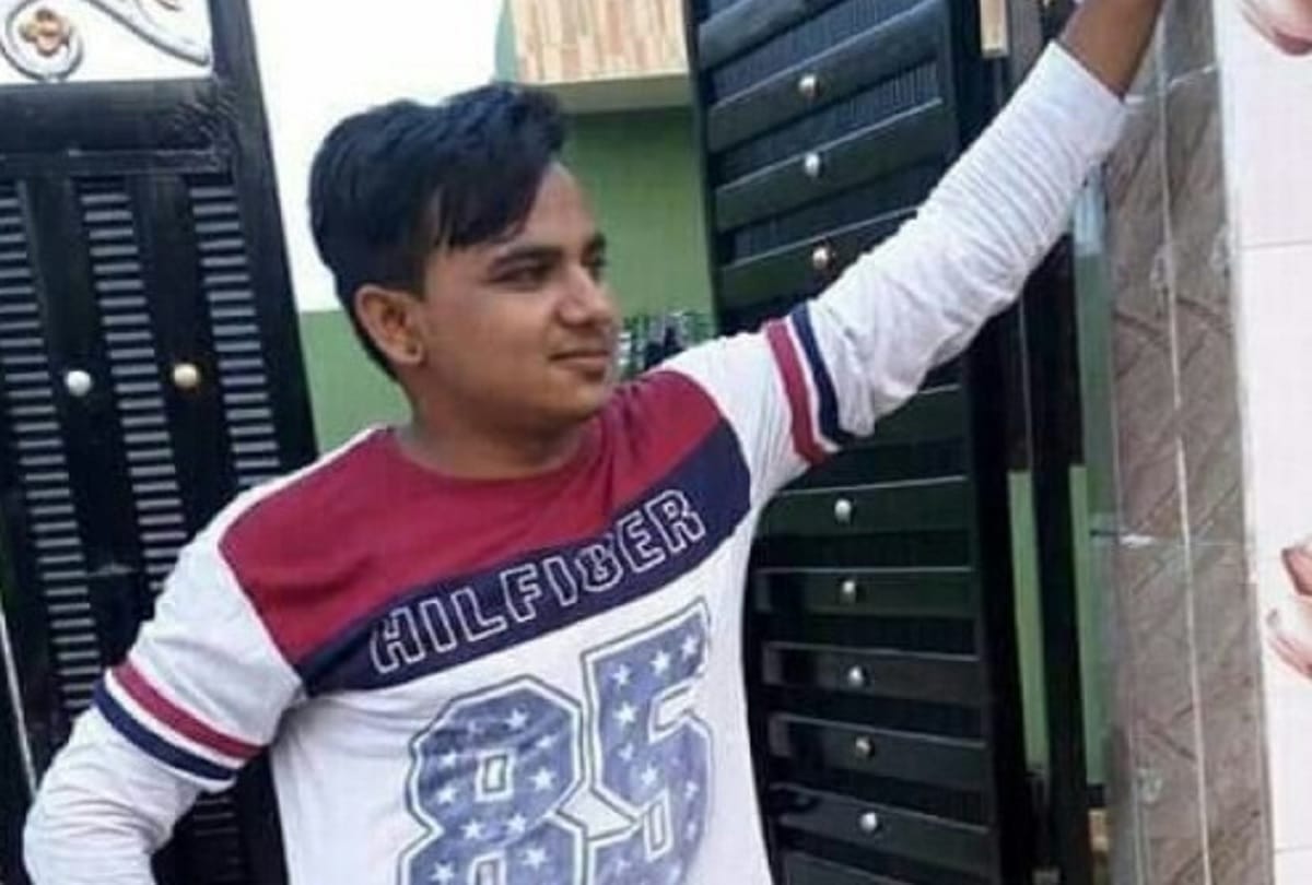 one died six injured due to current of high tension line in amroha