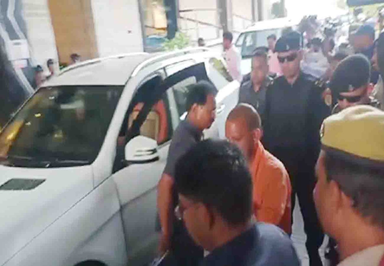 cm yogi adityanath and amit shah reaches kanpur lok sabha election 2019