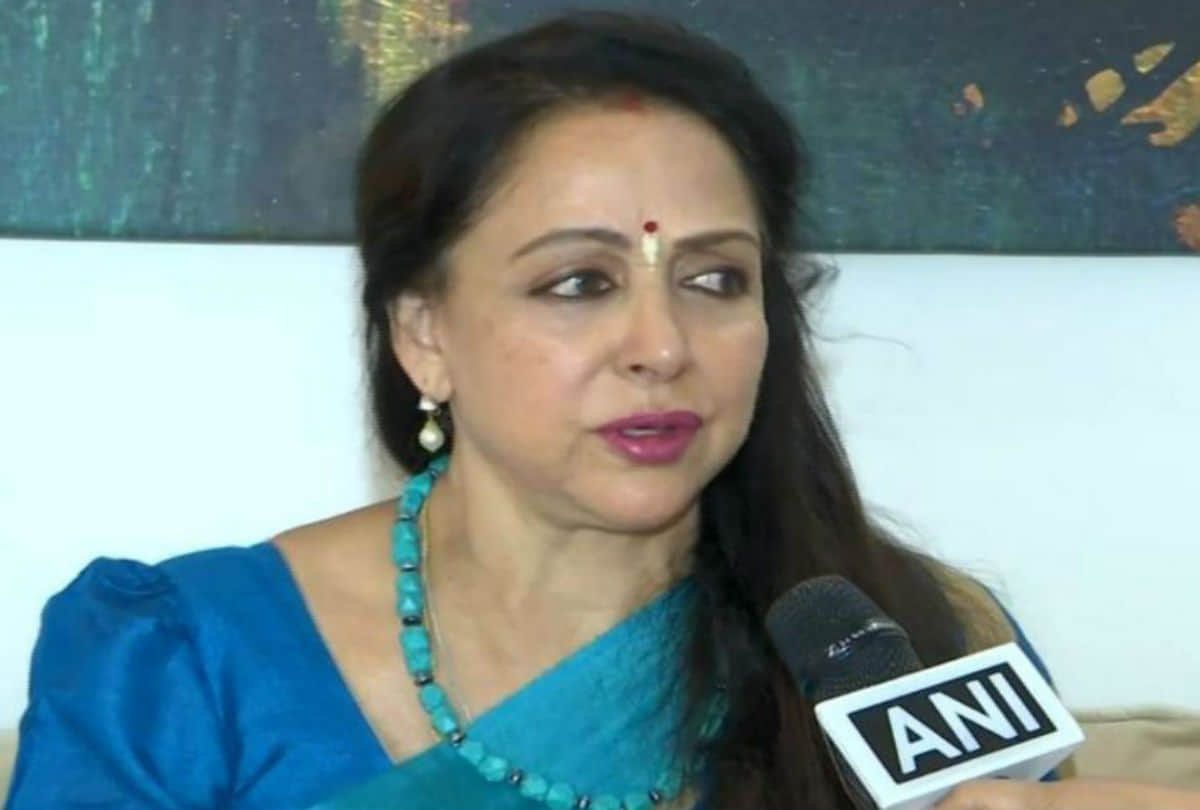 bjp candidate Hema Malini first time talks about step son bjp candidate Sunny Deol