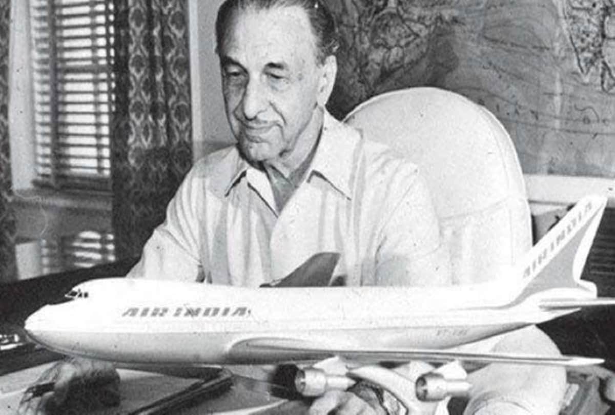 legendary Actor Dilip Kumar and JRD Tata meeting in plane flashback story