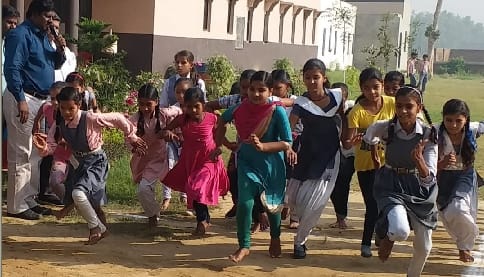 मतदाता जागरूकता को विद्यार्थियों ने लगाई दौड़