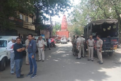 delhi clash between security forces and locals after mcd officials reach mayapuri seal 850 factory