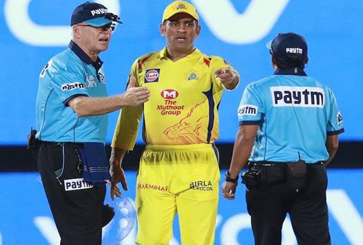 CSK has moved on from MS Dhoni controversy says Mike Hussey