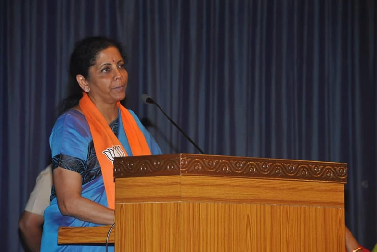 Loksabha Election 2019: Will the EC take action against the Defence Minister?