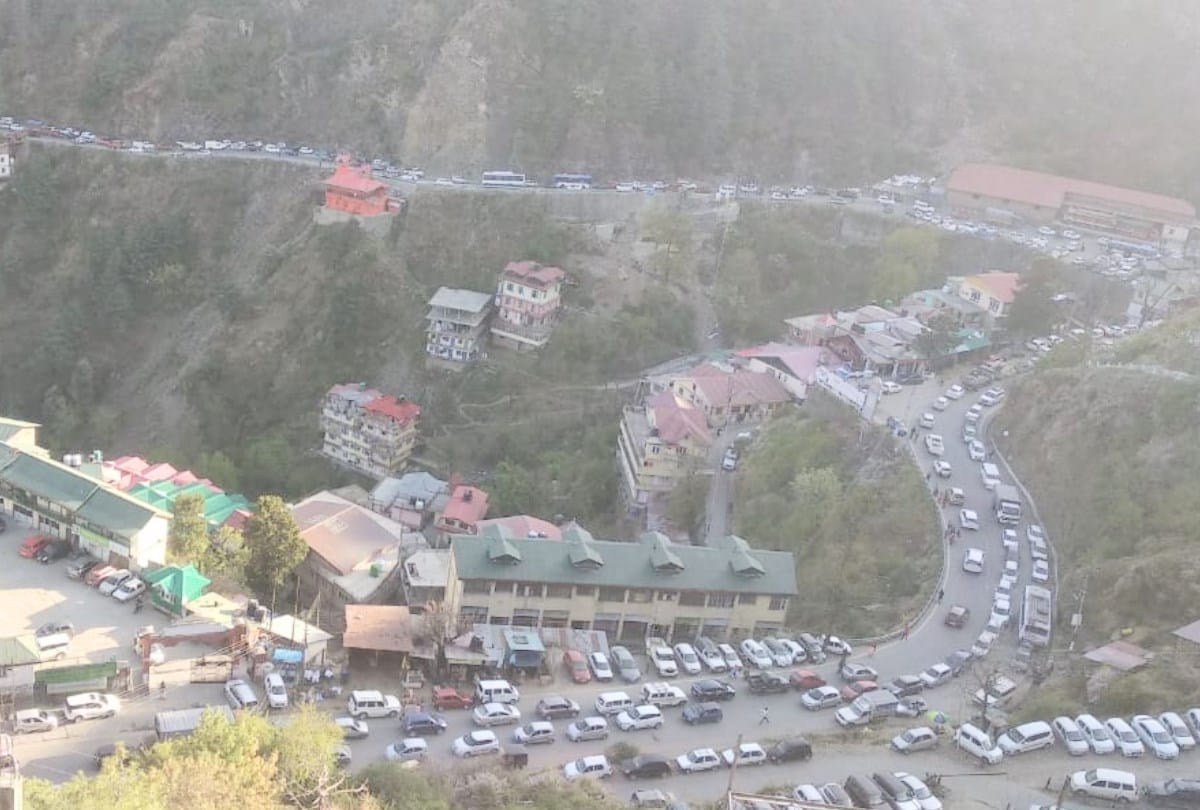 येलो लाइन से सात हजार से अधिक वाहनों को पार्किंग सुविधा