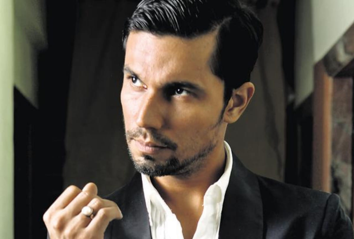 Randeep Hooda shares pic with pet dog striking a 'sanskari' pose