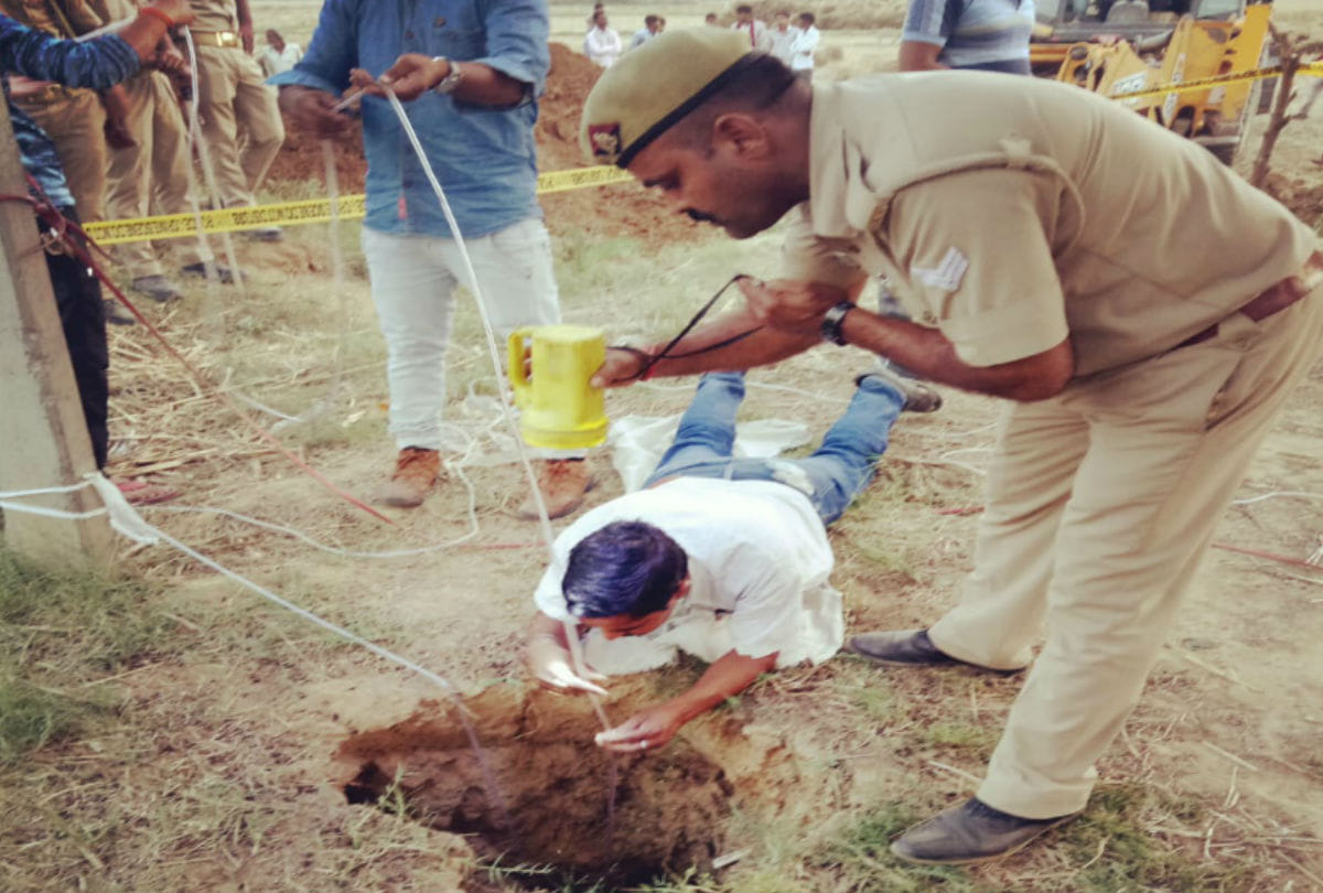 five year old boy stuck into bore well in mathura army starts rescue operation