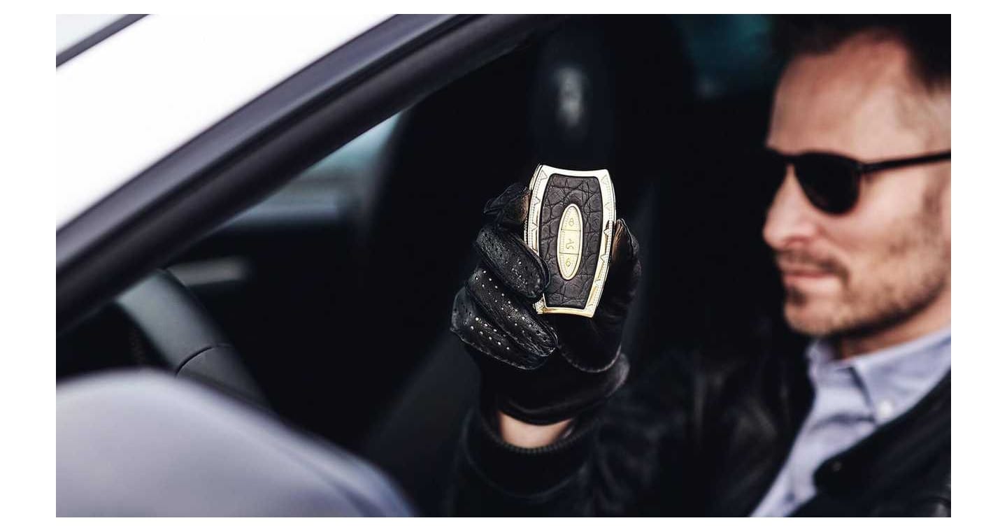 the World’s Most expensive car keys maker awain developed rolls royce phantom keyword rs 3.88 crore