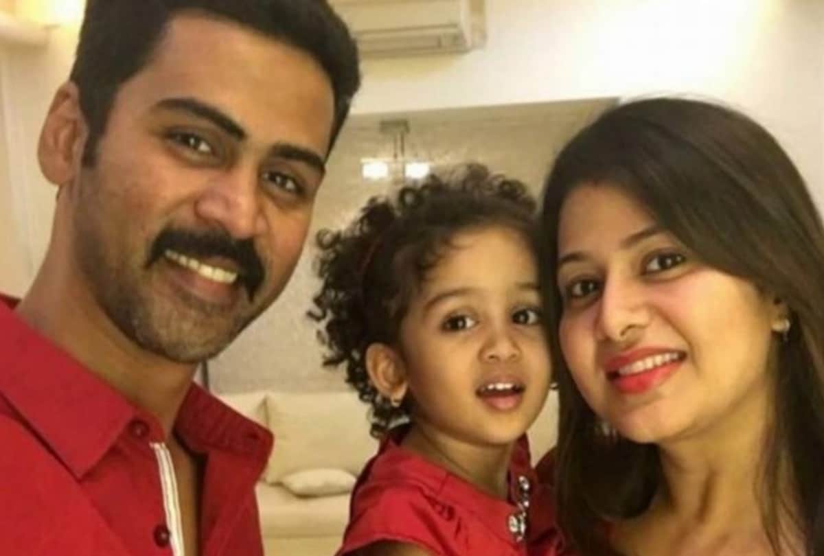 actress sangeetha krish alleges her mother exploiting