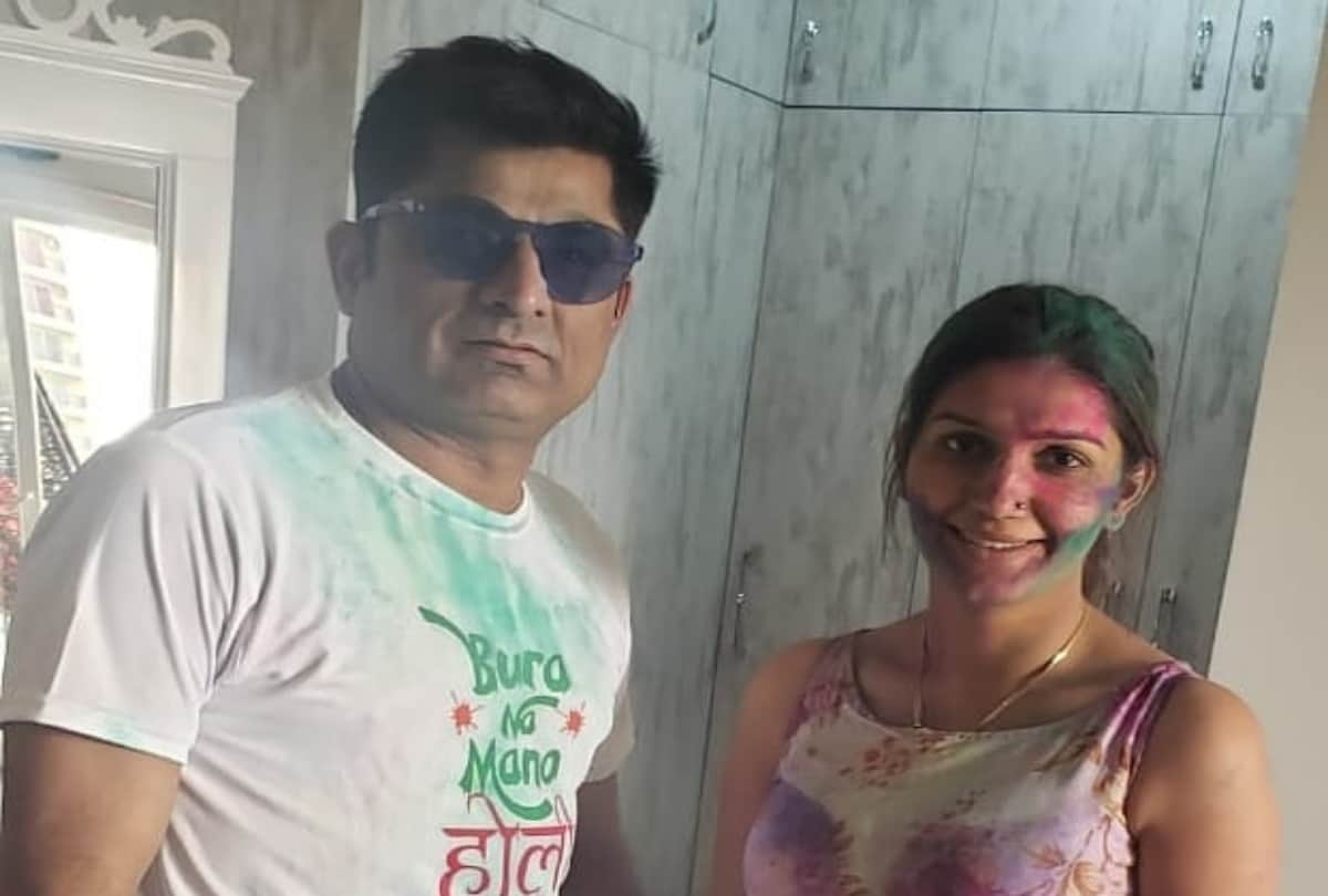 know about famous dancer Sapna Chaudhary program manager Pawan Chawla