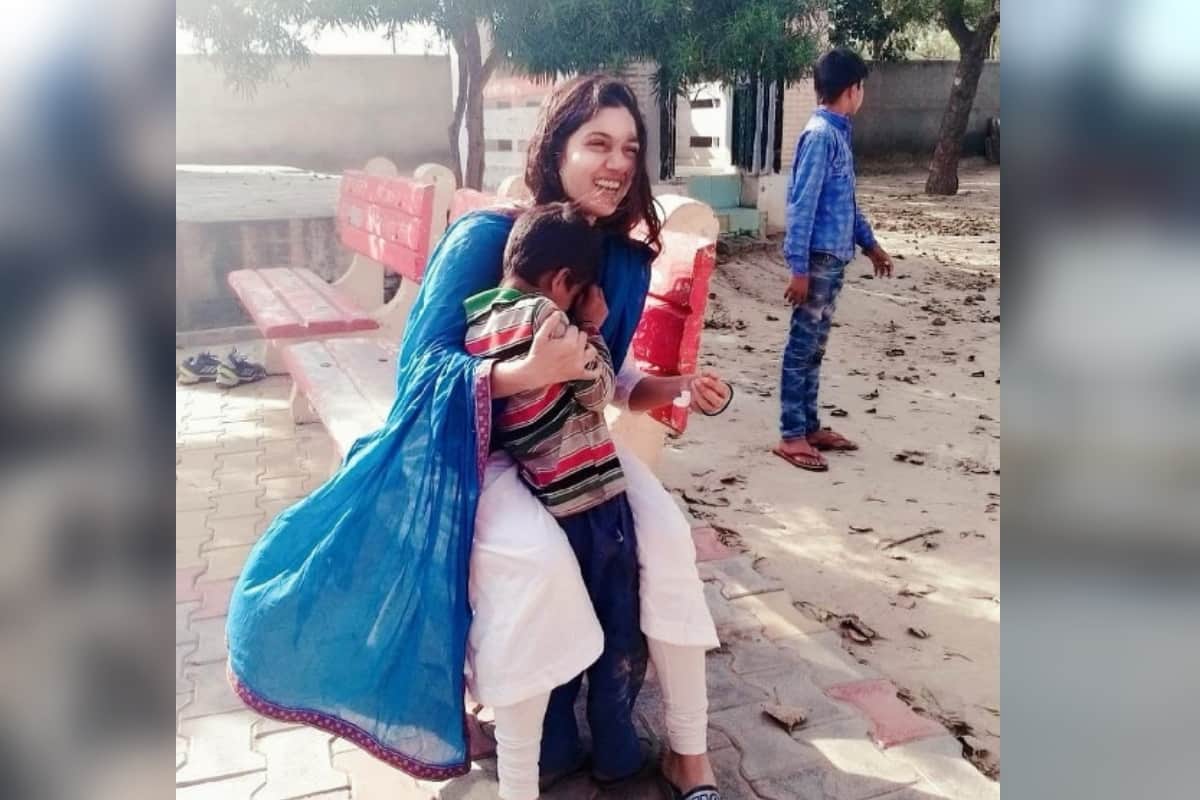 bhumi pednekar impress with deepika padukone chhapaak look she said apna time aa gaya hai