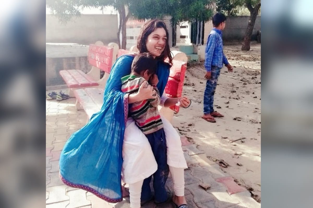 bhumi pednekar impress with deepika padukone chhapaak look she said apna time aa gaya hai