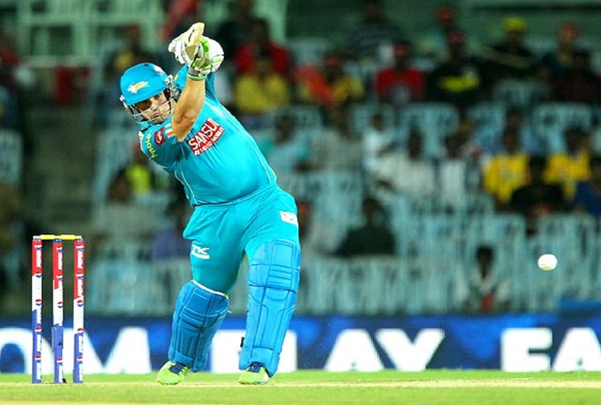 5 destructive batsman who have taken wickets in ipl history