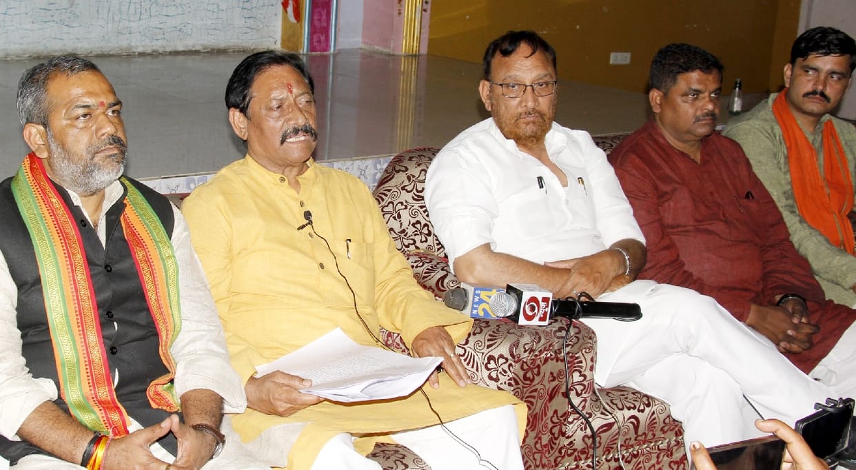 BSP is selling tickets with rupees: Chetan Chauhan