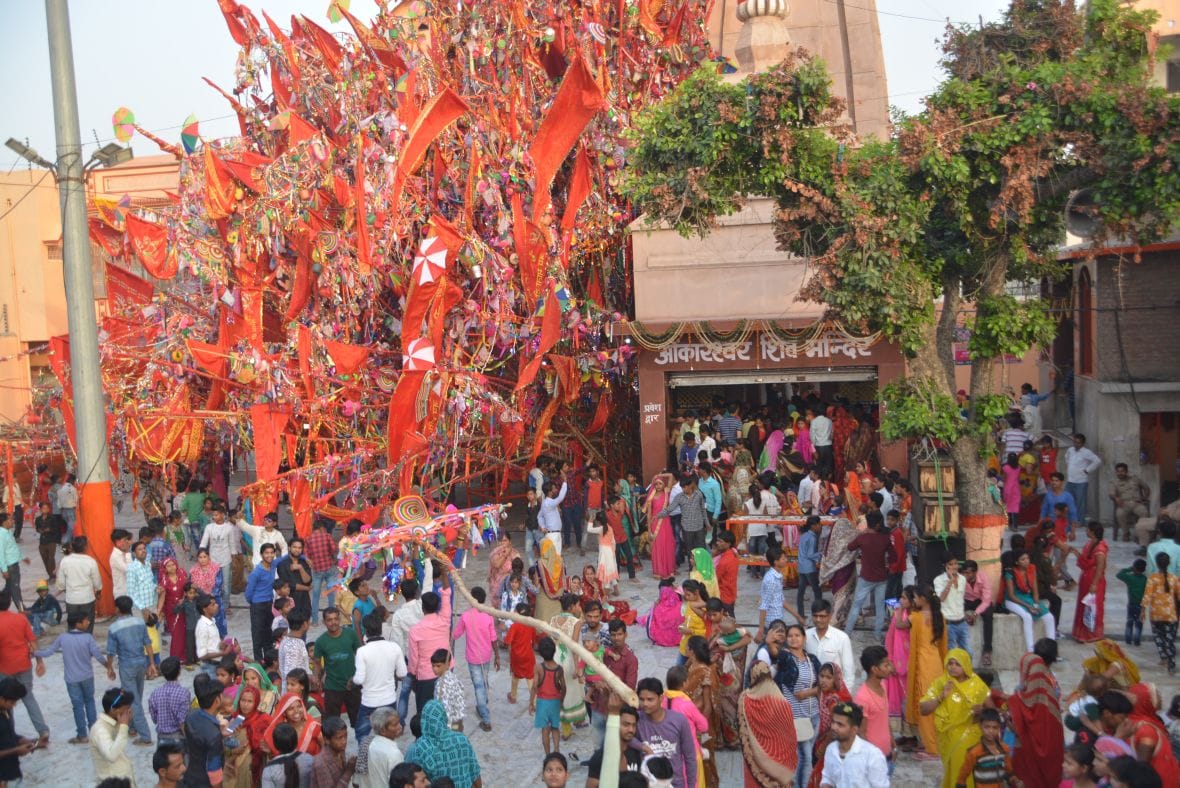 देवी मंदिरों पर उमडा आस्था का सैलाब