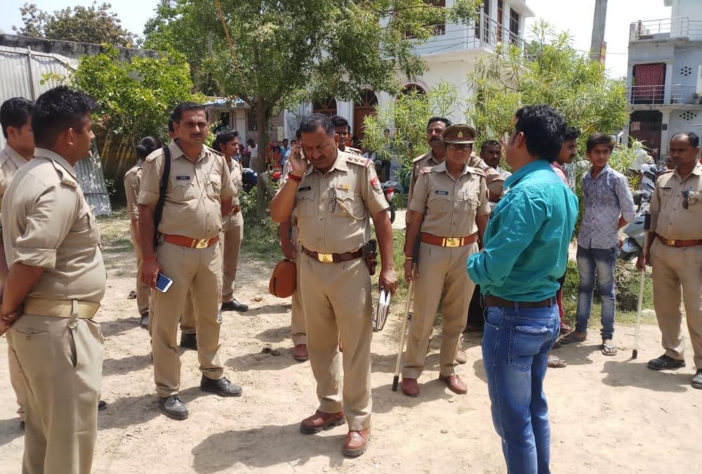 A shopkeeper murdered in raebareli.