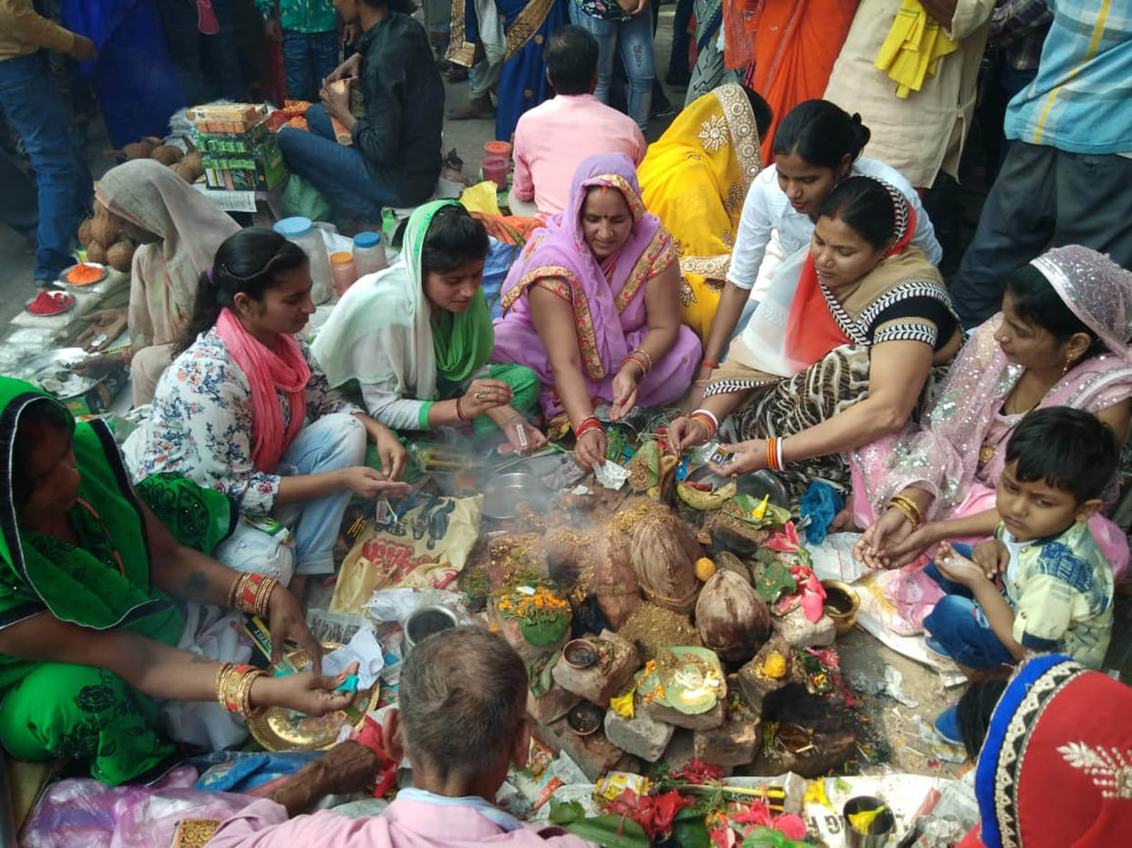रामनवमी पर देवी मंदिरों में उमड़ा भक्तों का सैलाब