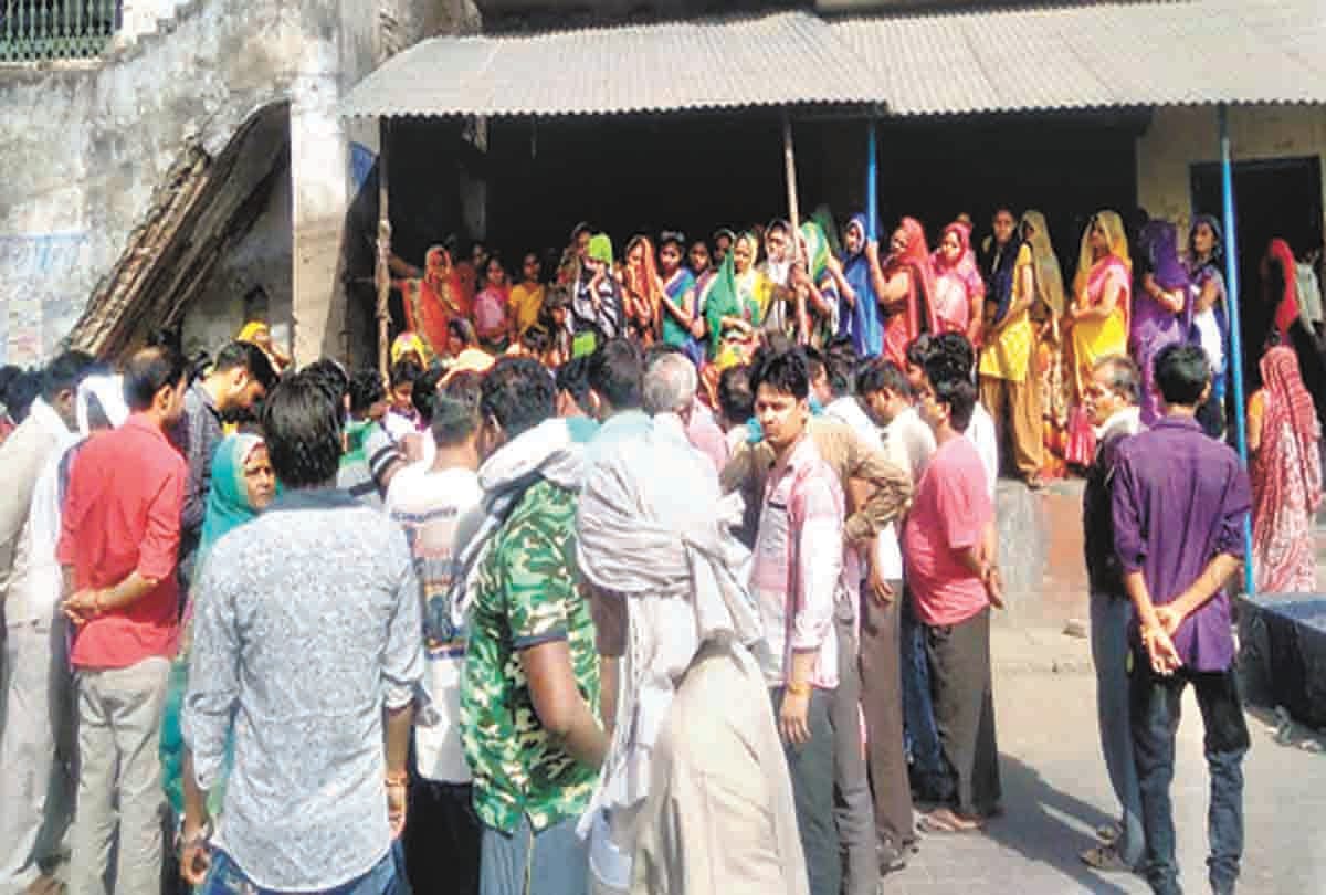 the contractor and driver died in road accident